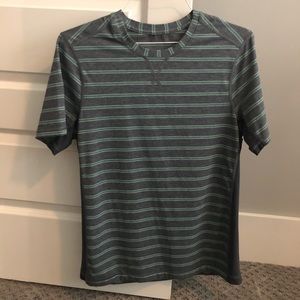 Lulu Lemon Men’s Shirt